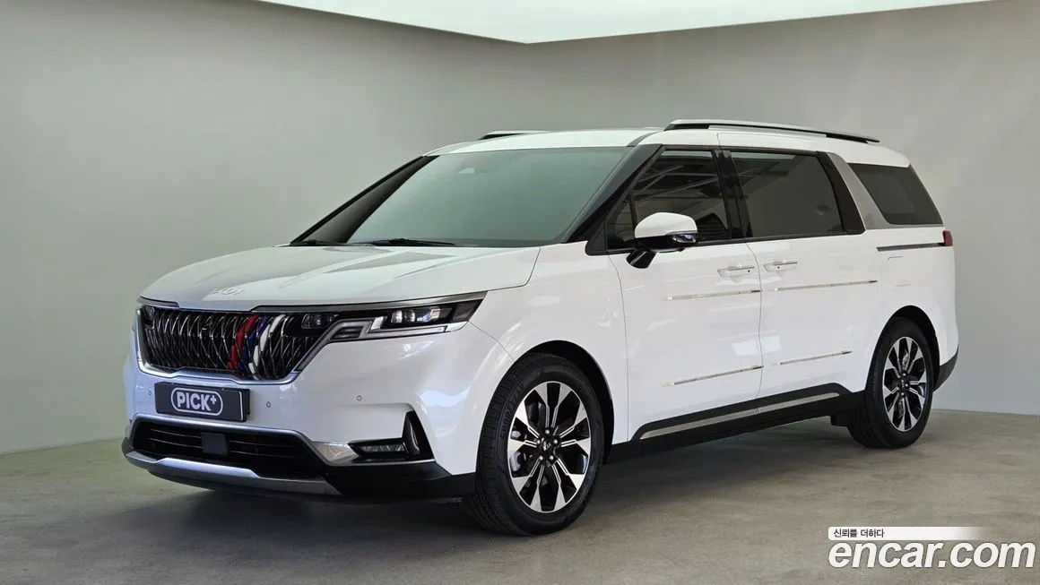 Kia Carnival — фото 1