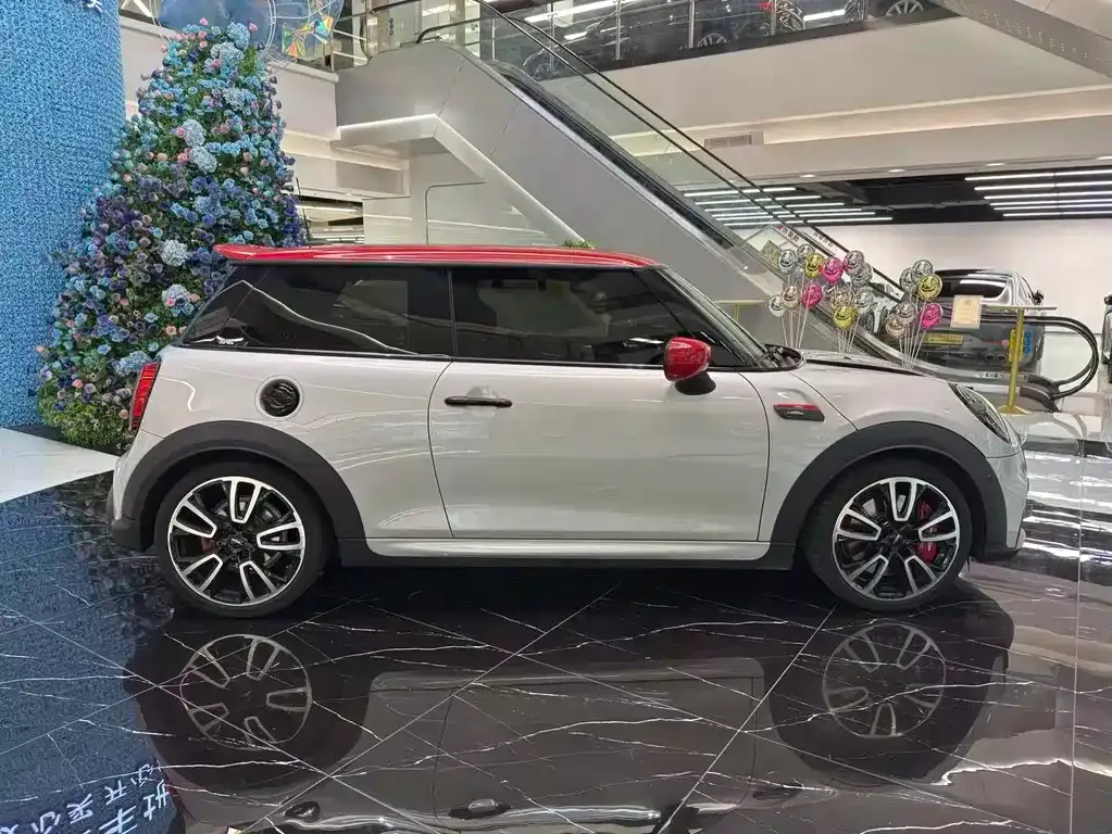 MINI JCW (John Cooper Works) — фото 7