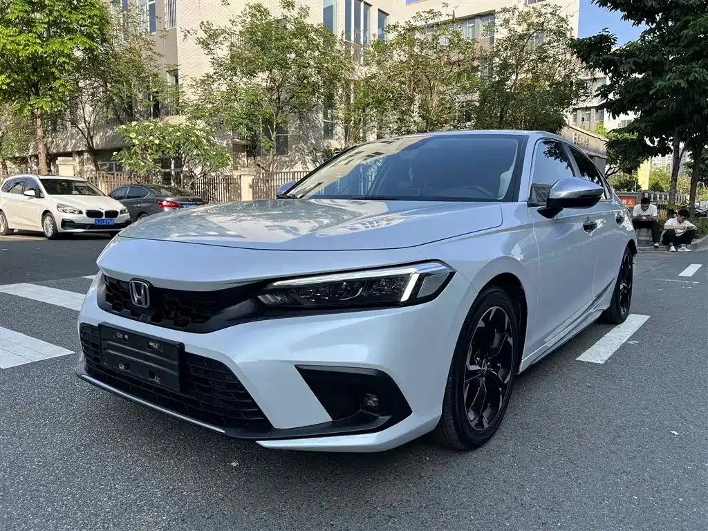 Honda Civic — фото 1