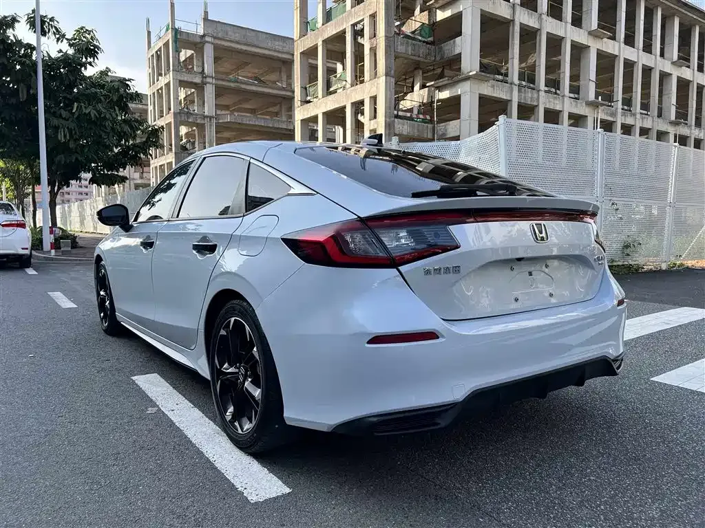 Honda Civic — фото 7
