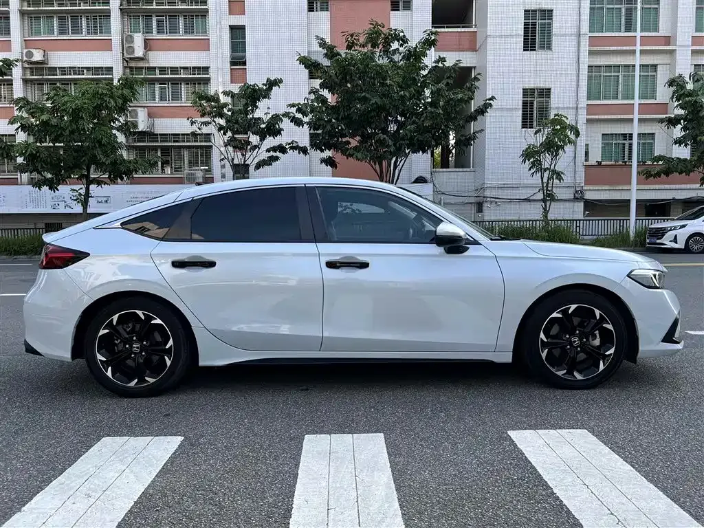 Honda Civic — фото 6