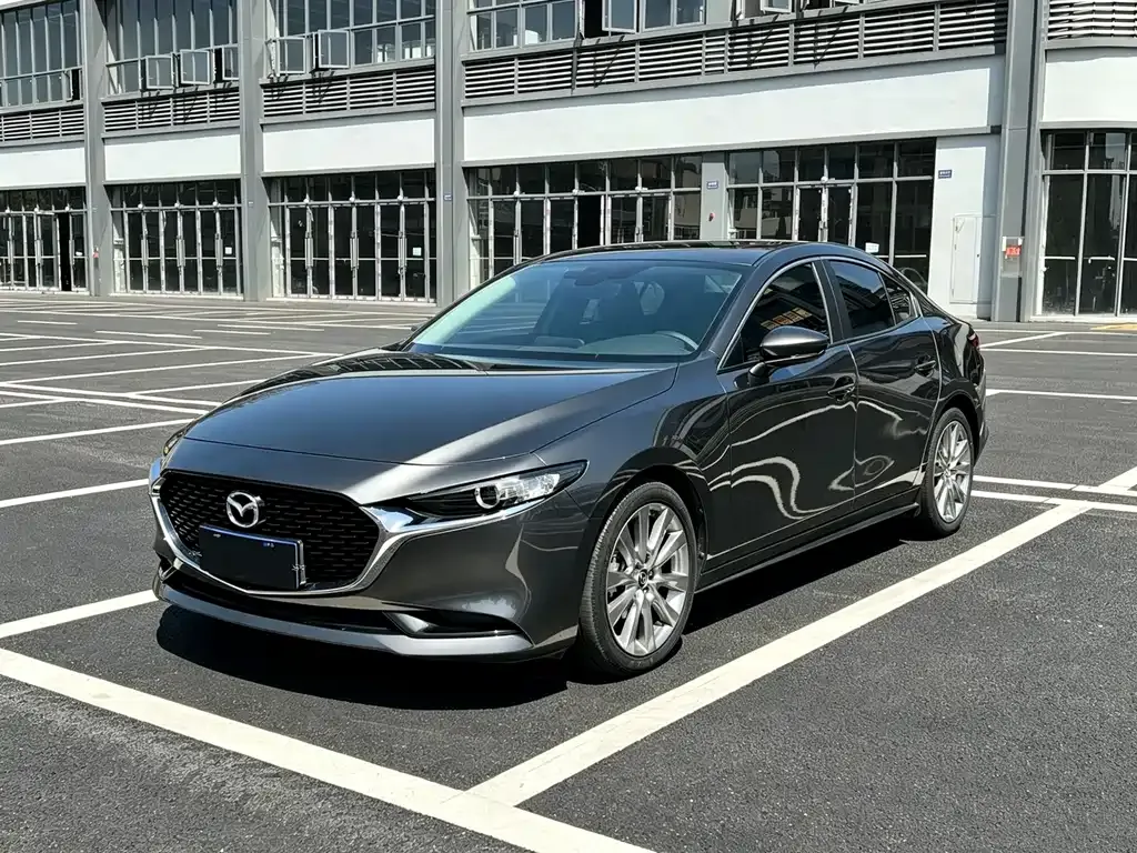 Mazda 3 Axela — фото 1
