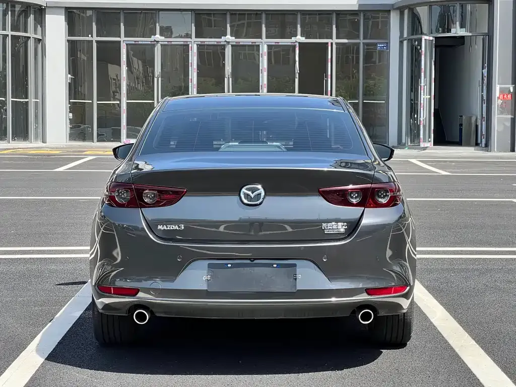 Mazda 3 Axela — фото 3