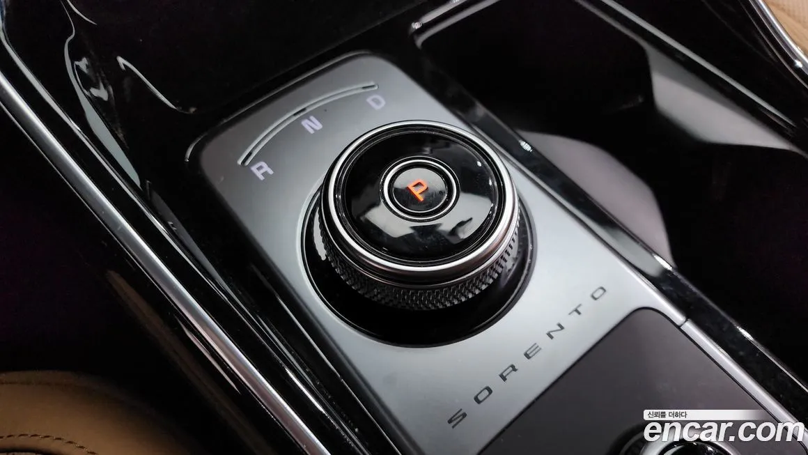 Kia Sorento — фото 4