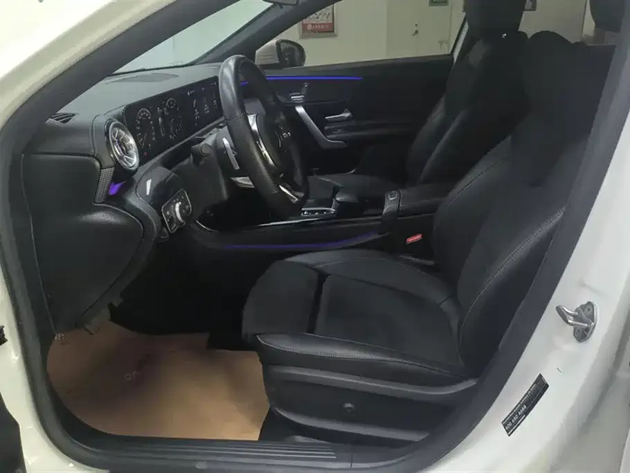 Mercedes-Benz A-Class 2023 из CN, фото 9