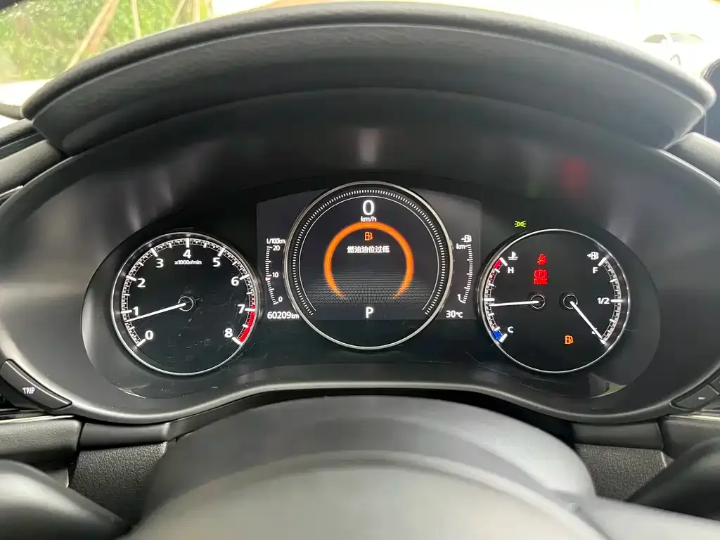 Mazda 3 Axela 2022 из CN, фото 2