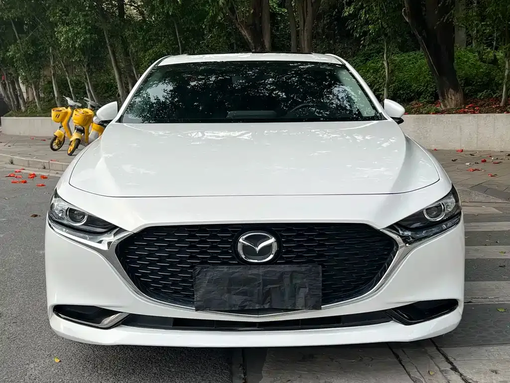 Mazda 3 Axela 2022 из CN, фото 3