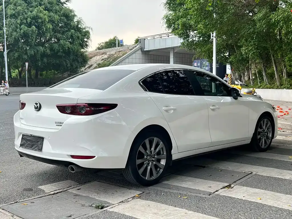 Mazda 3 Axela 2022 из CN, фото 5