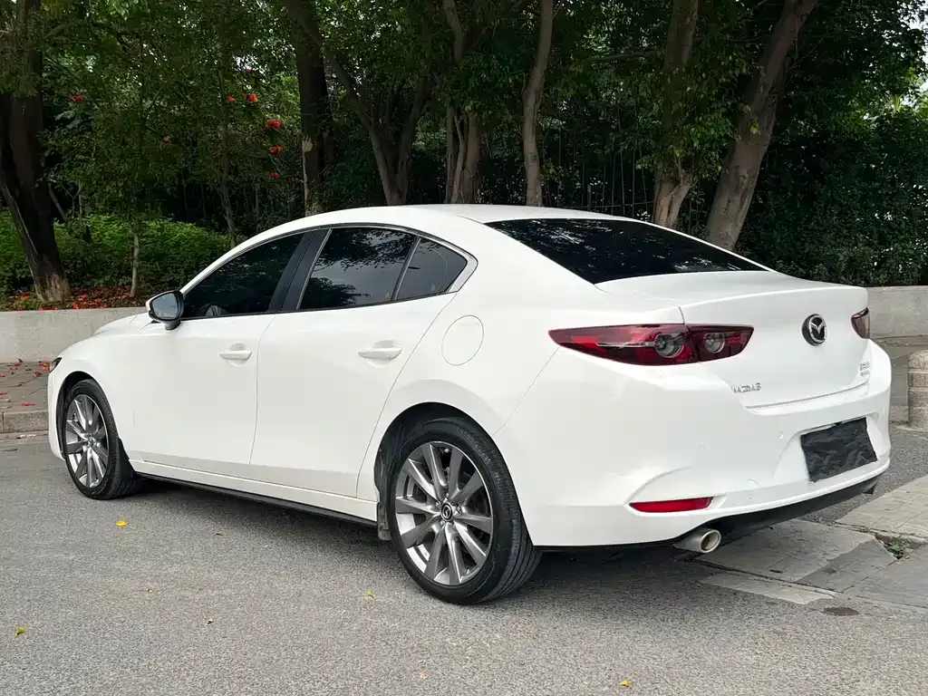 Mazda 3 Axela 2022 из CN, фото 4