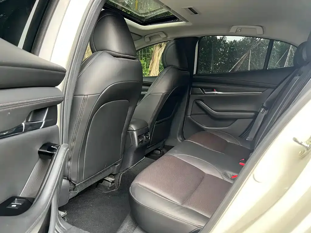 Mazda 3 Axela 2022 из CN, фото 7