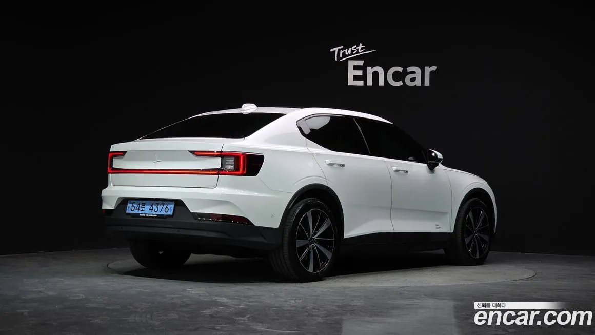 Polestar Polestar 2 — фото 2