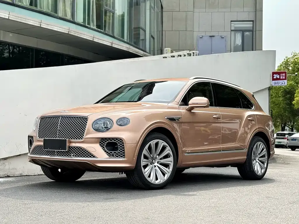 Bentley Bentayga 2024 из CN, фото 1