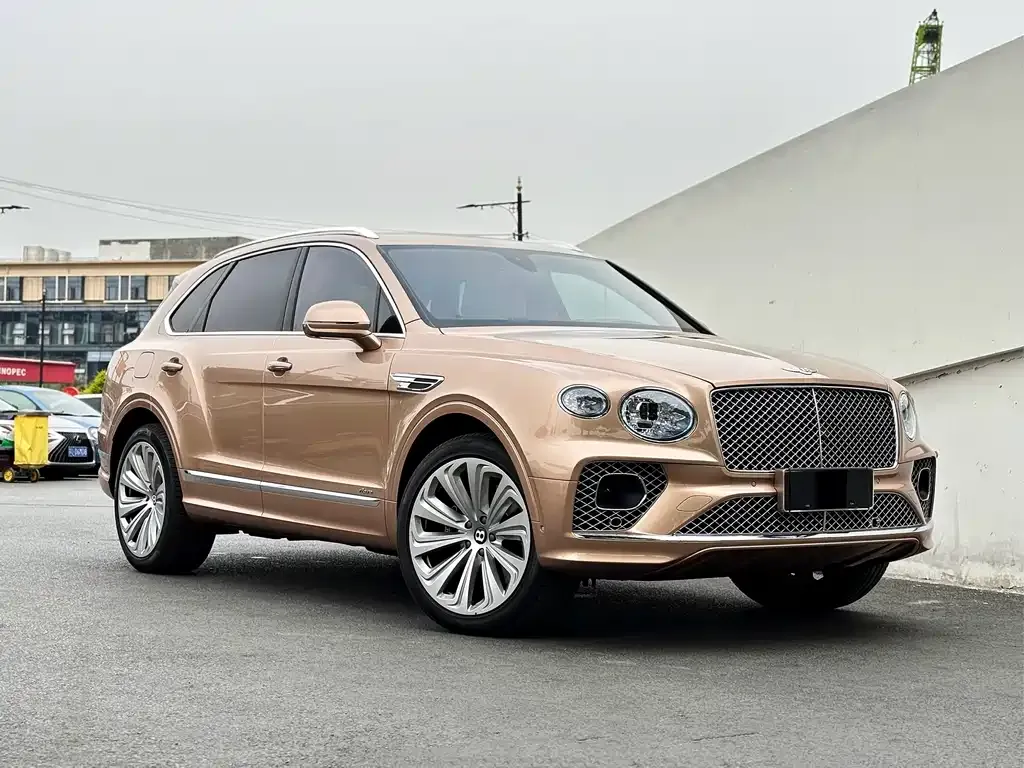 Bentley Bentayga 2024 из CN, фото 8