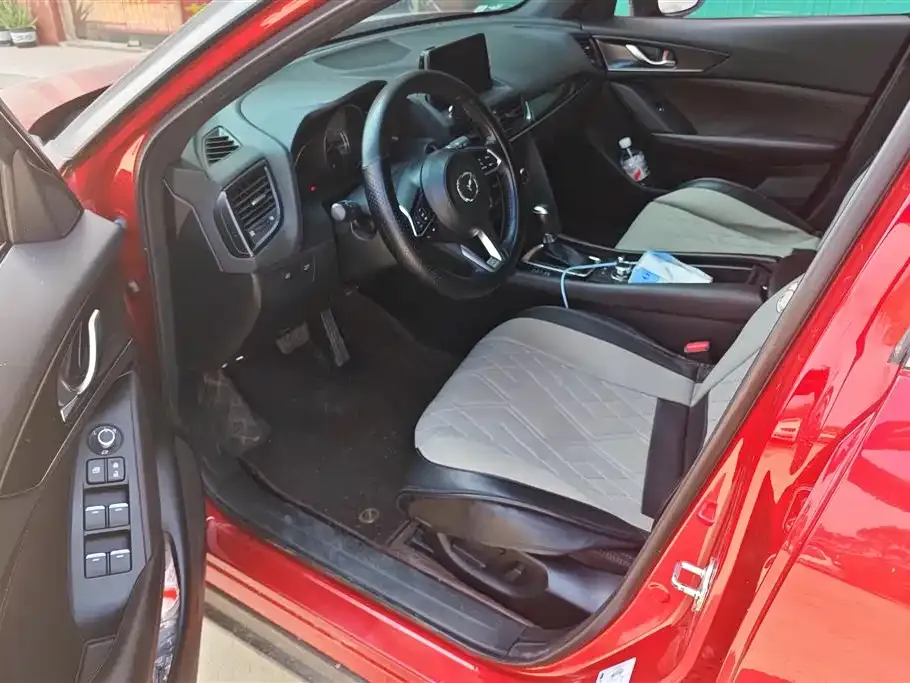 Mazda CX-4 2021 из CN, фото 4
