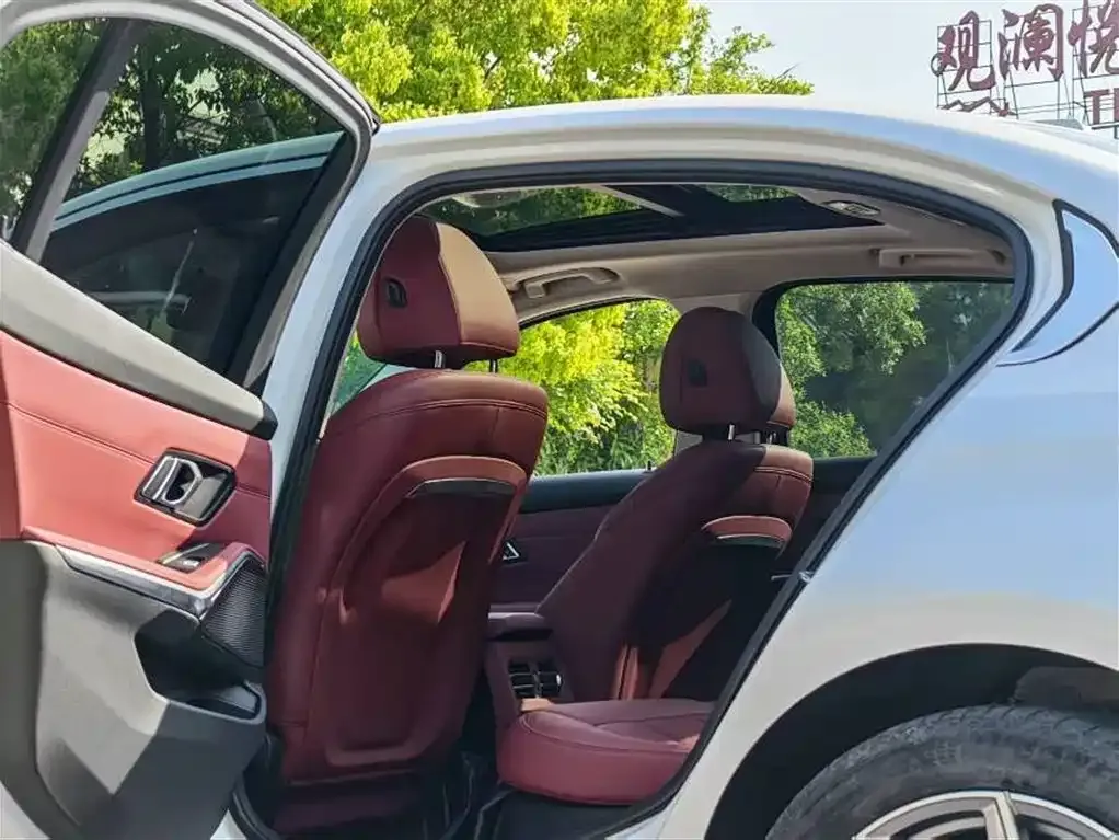 BMW i3 2023 из CN, фото 8