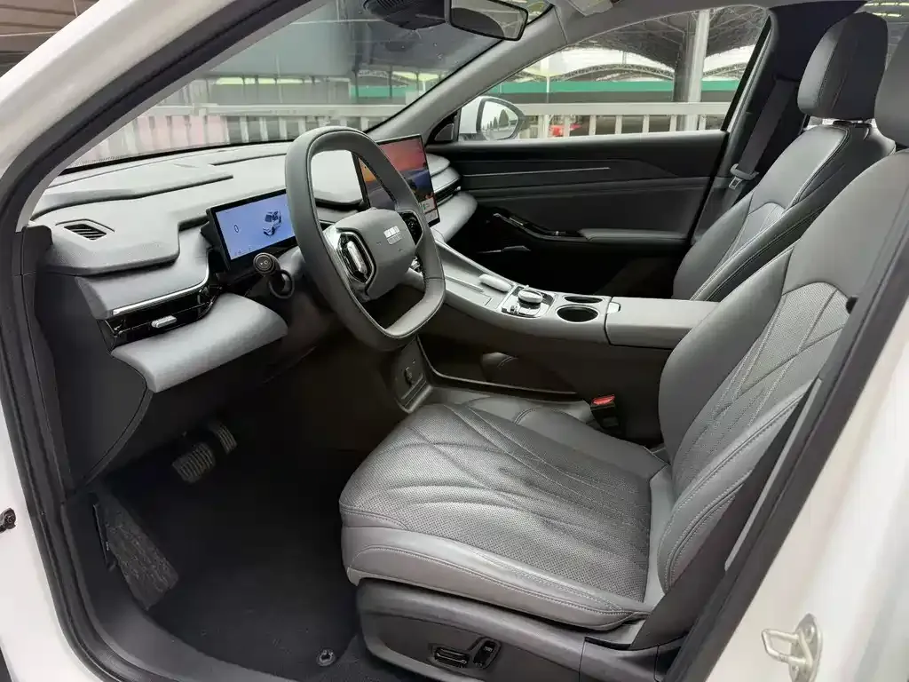 Geely Galaxy L6 — фото 10