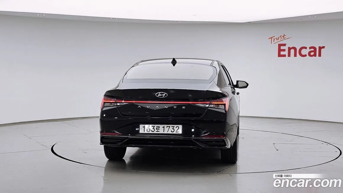 Hyundai AVANTE — фото 3