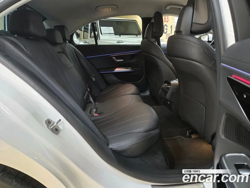 Mercedes-Benz E-Class 2025 из KR, фото 2