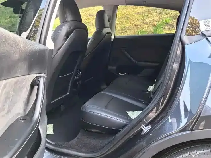 Tesla Model Y 2024 из CN, фото 3