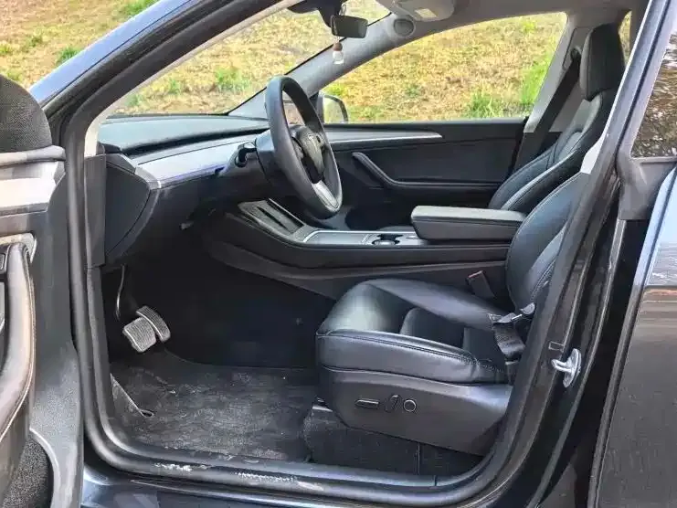 Tesla Model Y 2024 из CN, фото 4