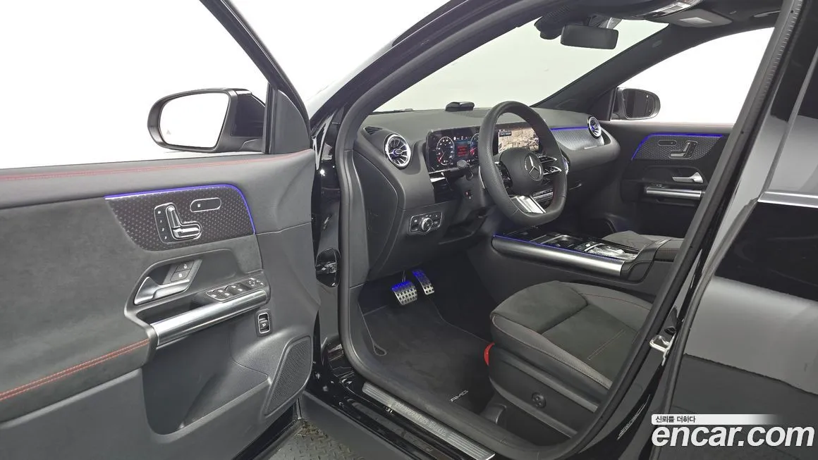 Mercedes-Benz GLA-Class — фото 10