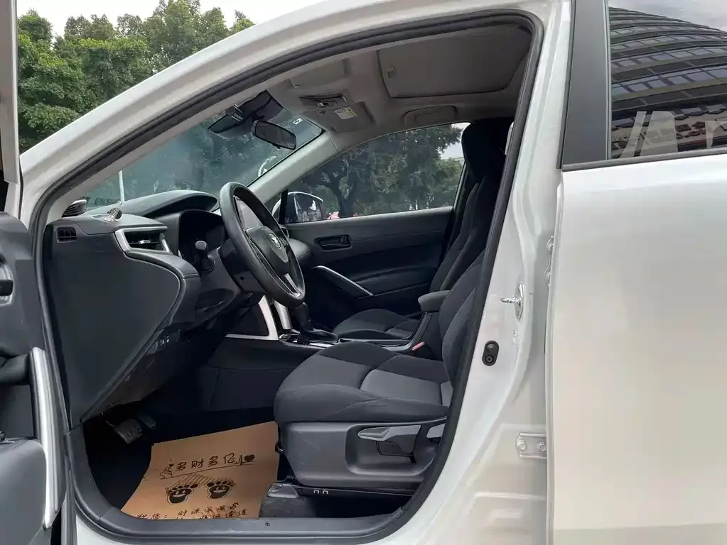 Toyota Frontlander 2022 из CN, фото 3