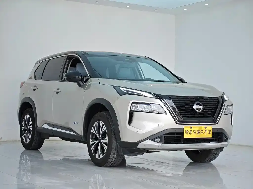 Nissan X-Trail — фото 4