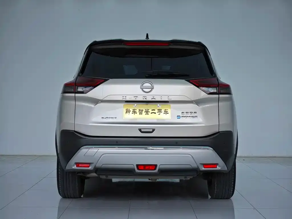 Nissan X-Trail — фото 9