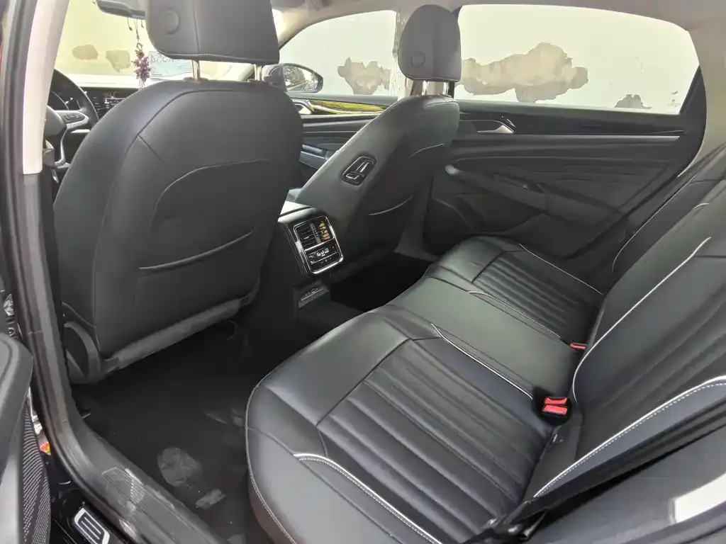 Volkswagen Passat — фото 2
