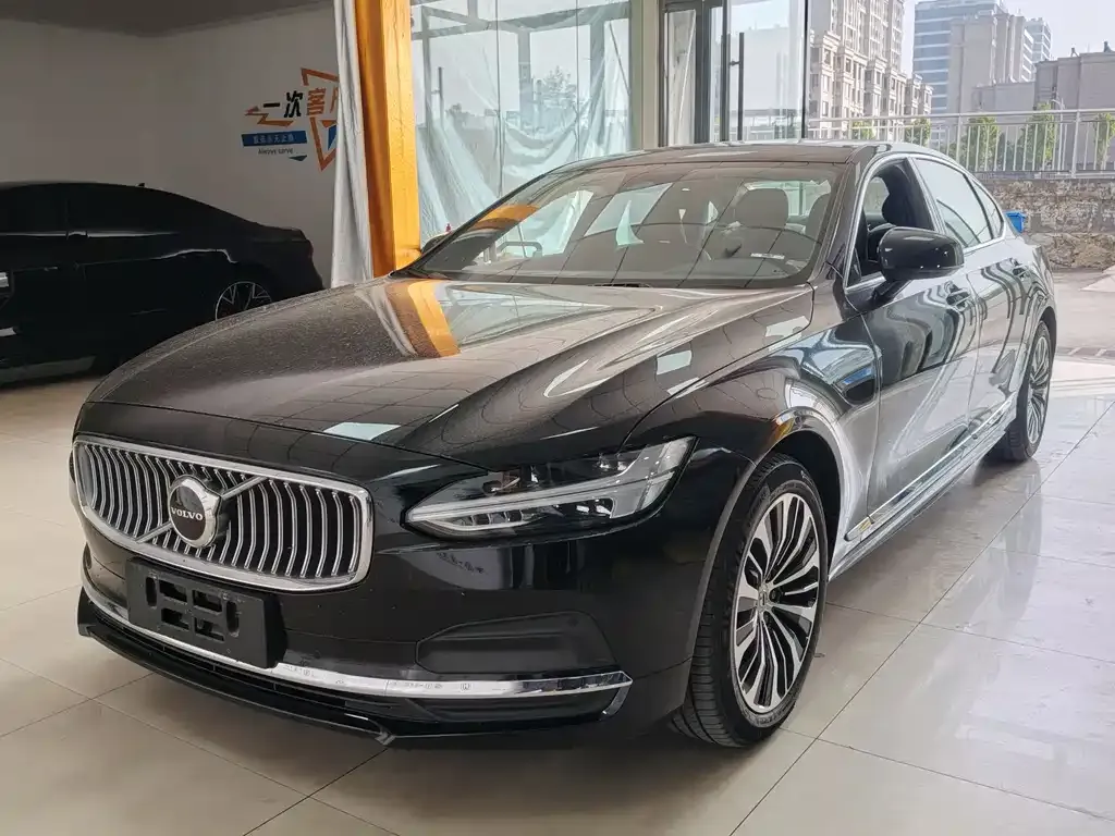 Volvo S90 2025 из CN, фото 1