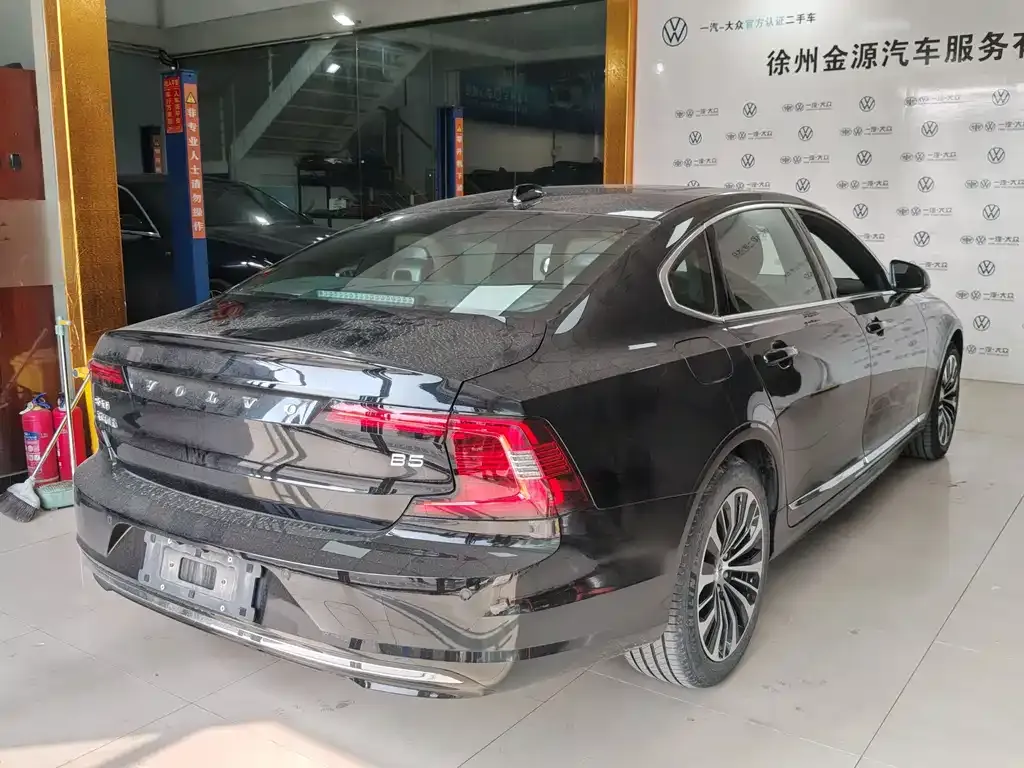 Volvo S90 2025 из CN, фото 10
