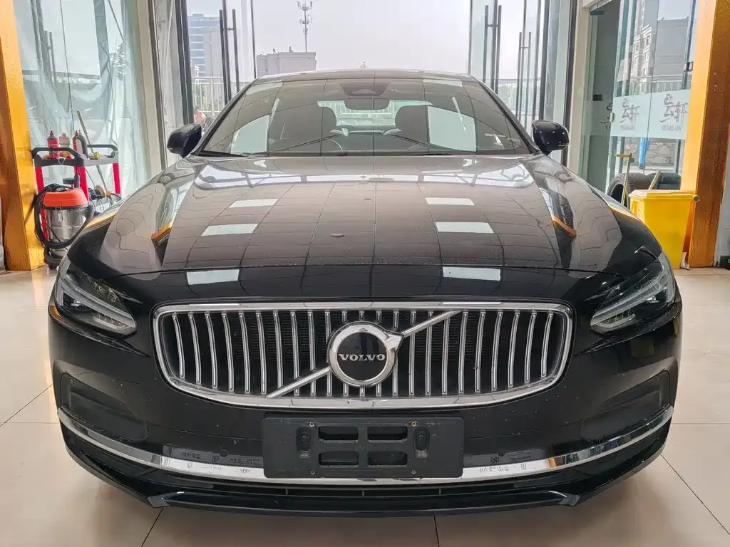 Volvo S90 2025 из CN, фото 6