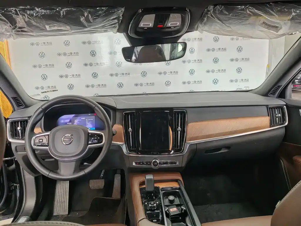 Volvo S90 2025 из CN, фото 5