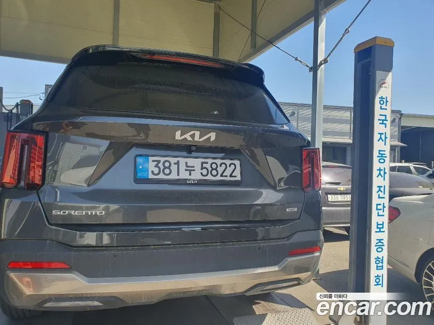 Kia Sorento — фото 1