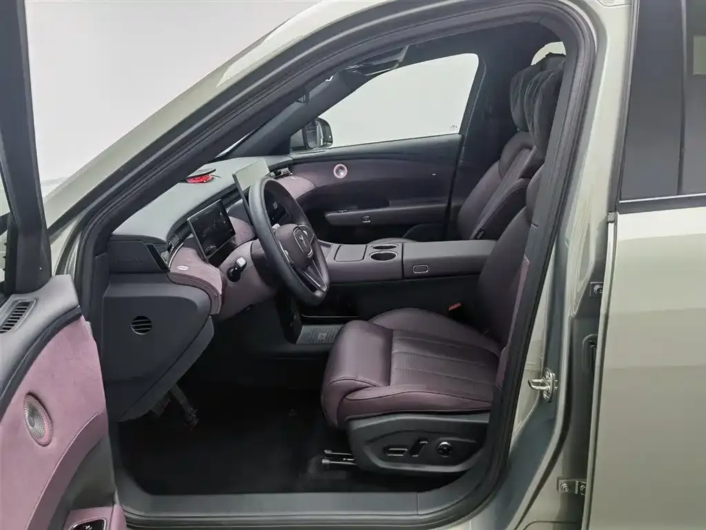 VOYAH FREE — фото 6