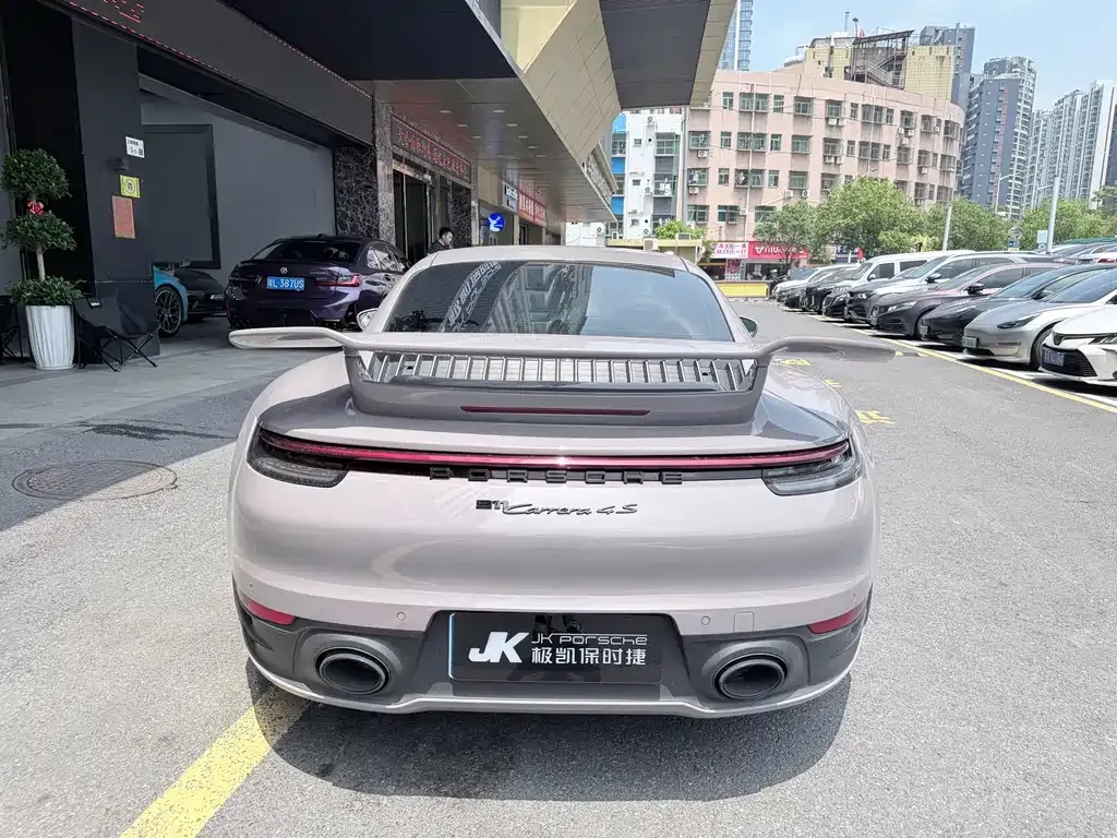 Porsche 911 2024 из CN, фото 5