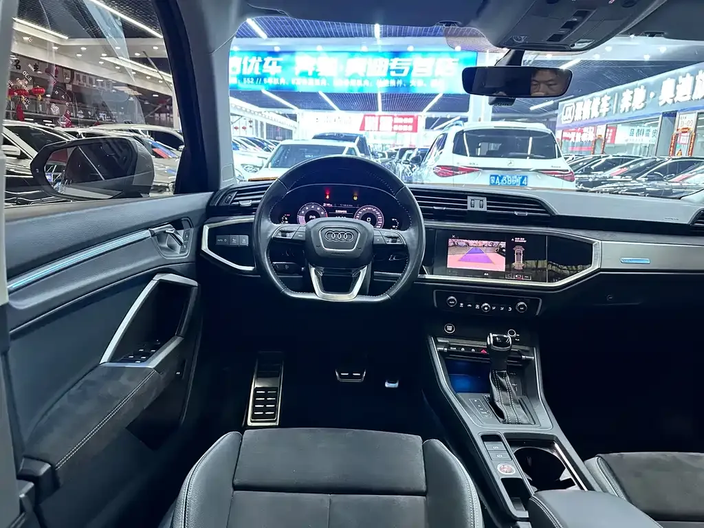 Audi Q3 2021 из CN, фото 3