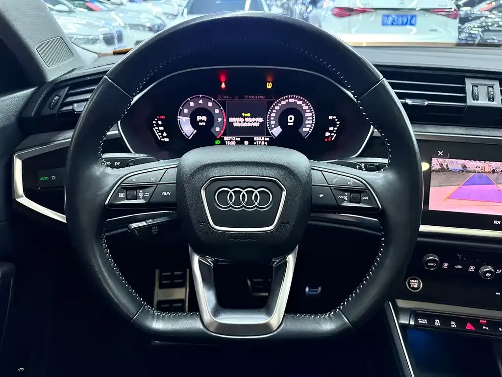Audi Q3 2021 из CN, фото 2