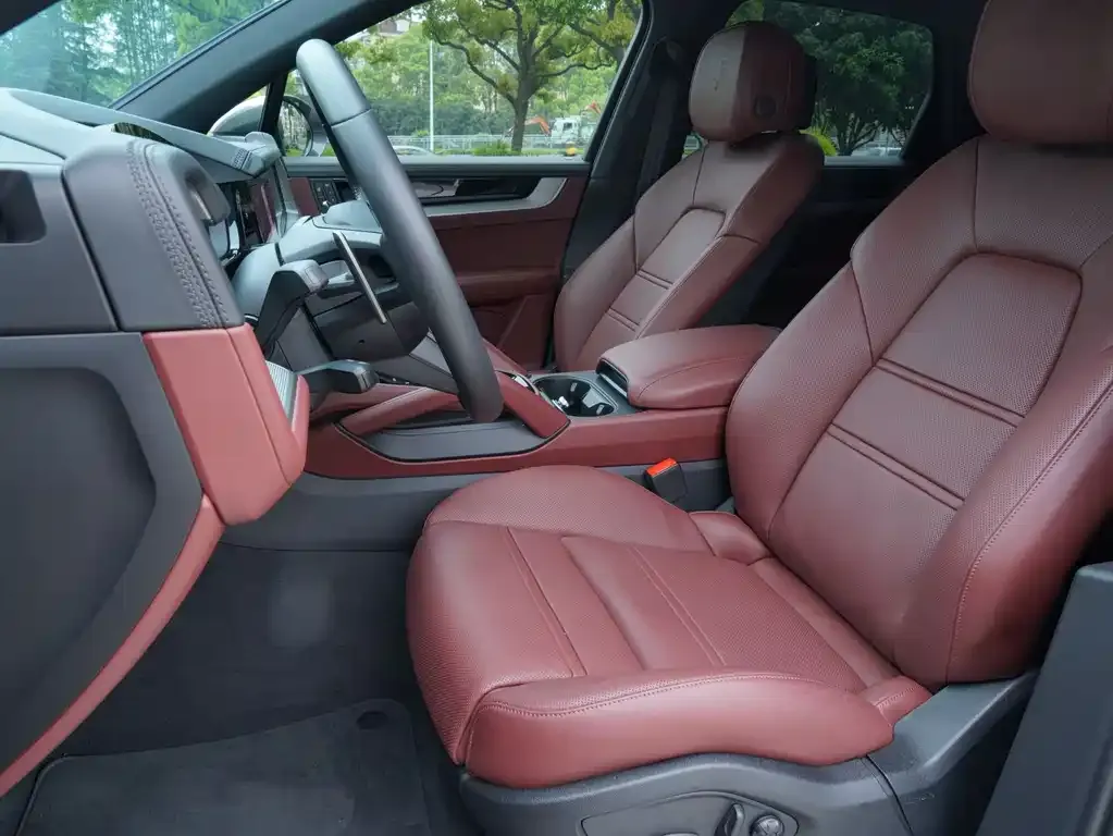 Porsche Cayenne 2025 из CN, фото 6