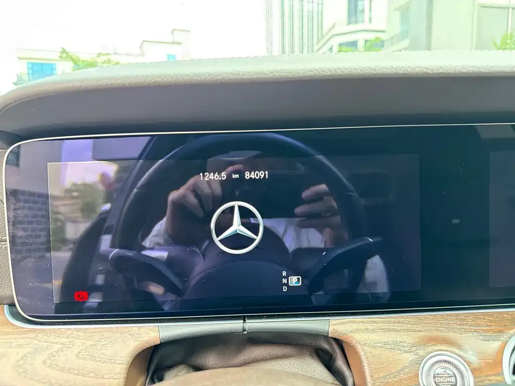 Mercedes-Benz E-Class 2022 из CN, фото 4