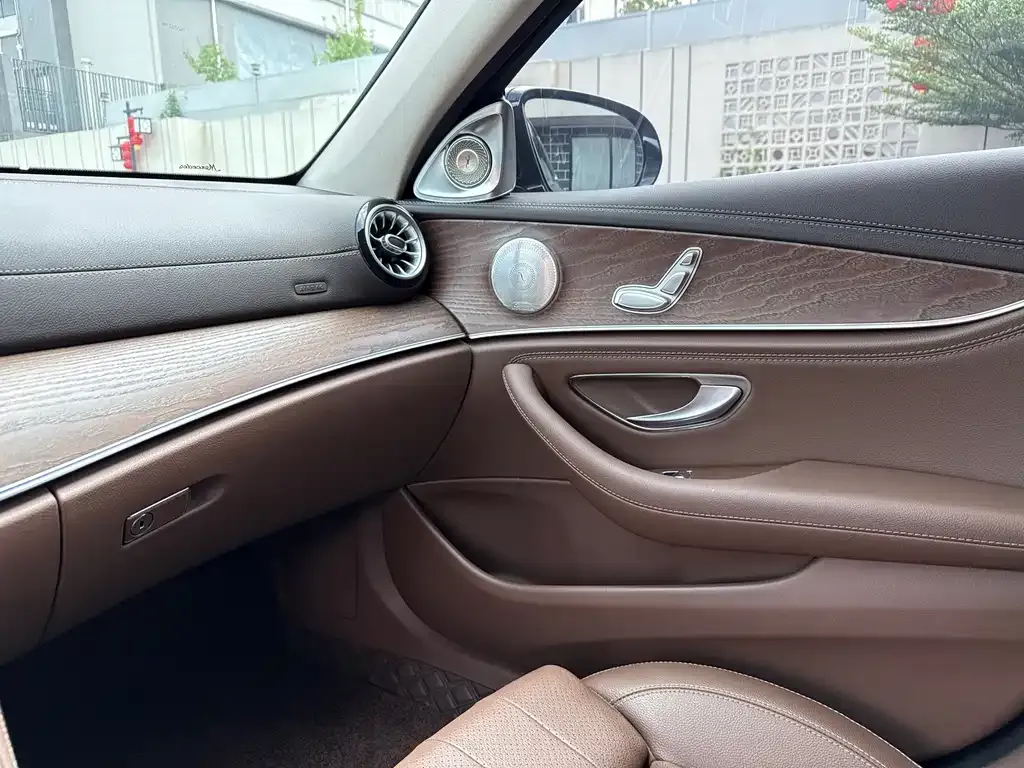 Mercedes-Benz E-Class 2022 из CN, фото 8