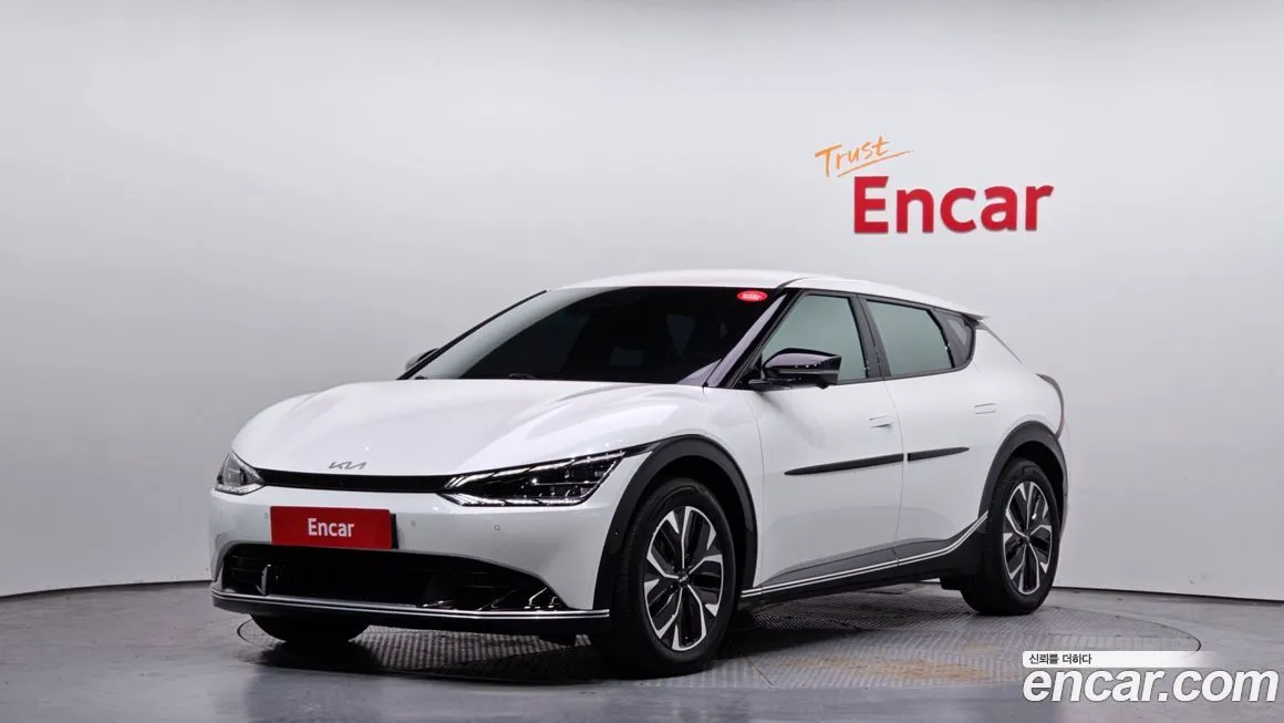 Kia EV6 — фото 1