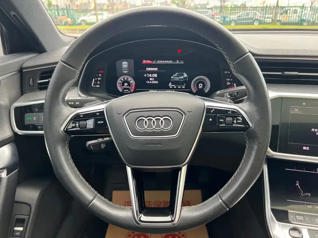 Audi A6L — фото 10