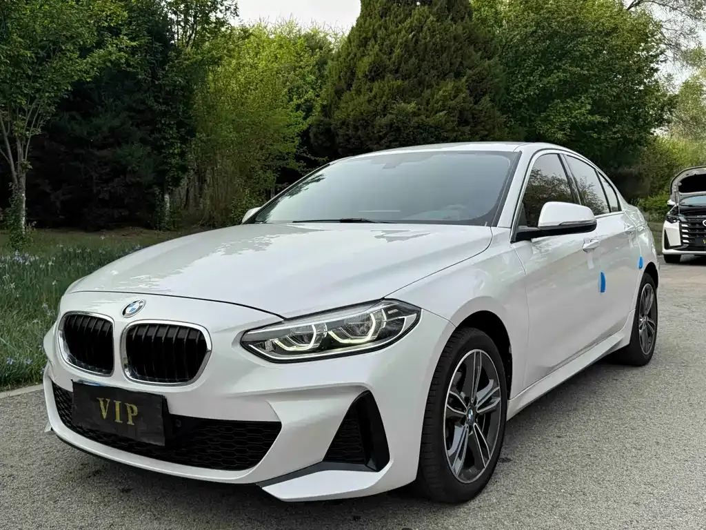 BMW 1 Series — фото 1