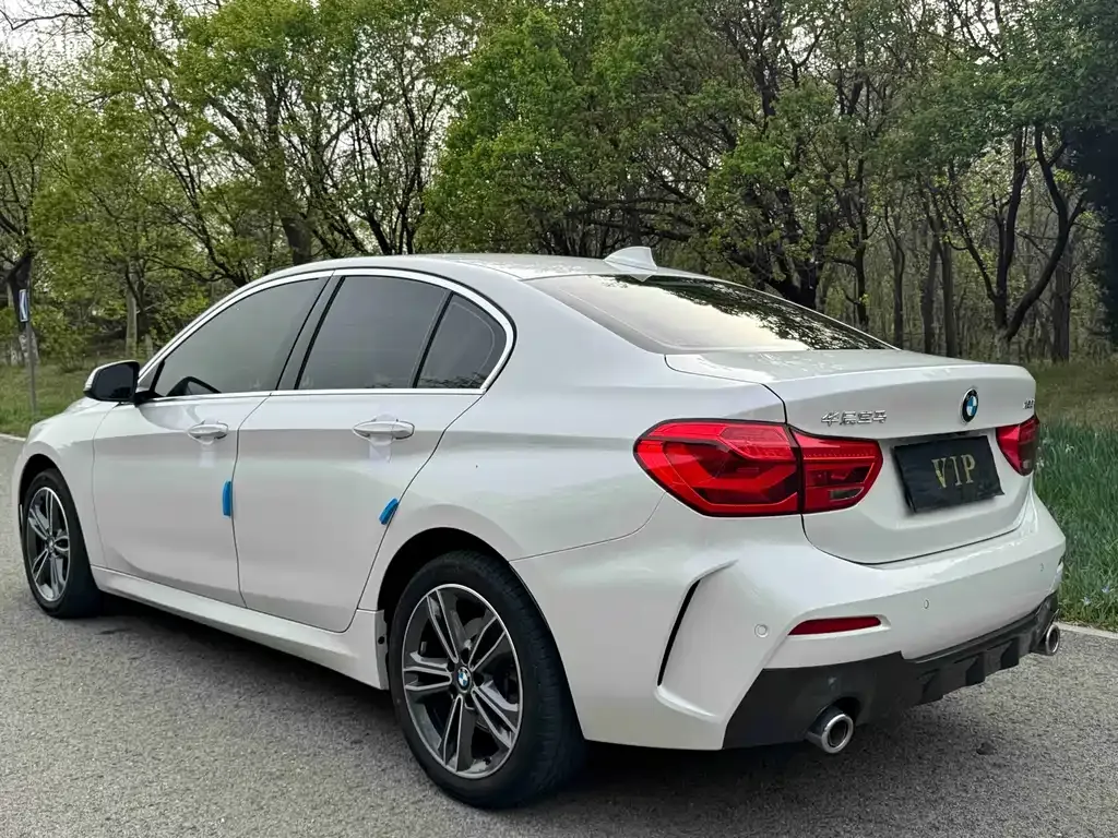 BMW 1 Series — фото 10