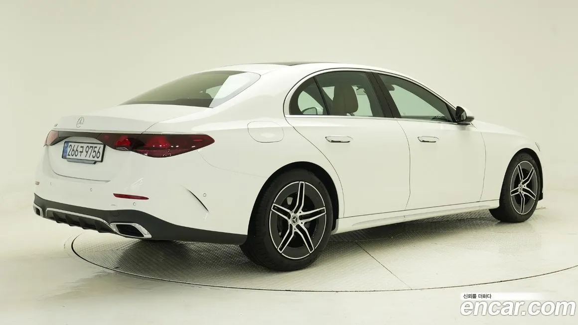 Mercedes-Benz E-Class 2026 из KR, фото 2
