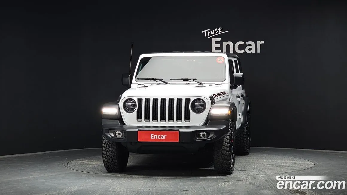 Jeep Wrangler — фото 10