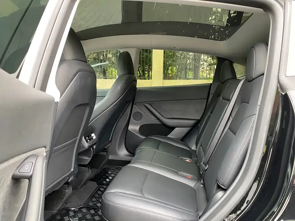 Tesla Model Y 2022 из CN, фото 7