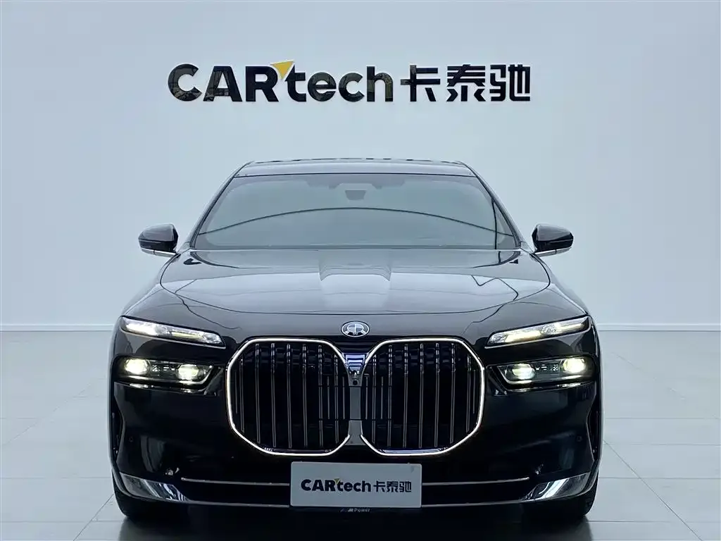 BMW 7 Series 2024 из CN, фото 2