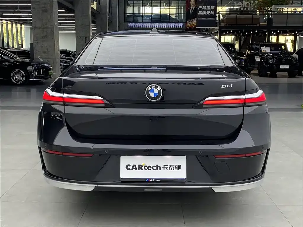 BMW 7 Series 2024 из CN, фото 6